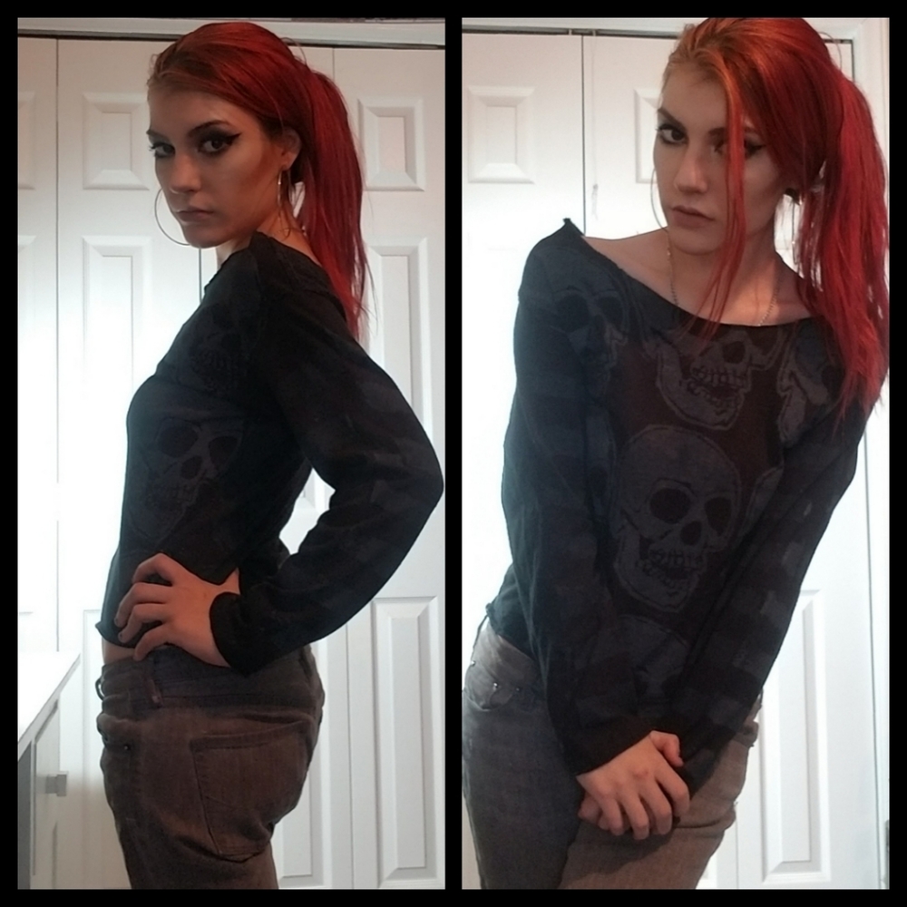 Skull & Stripes boatneck sweater